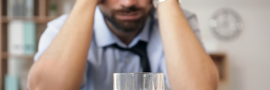Drogues et alcool au travail – test alcoolémie licenciement